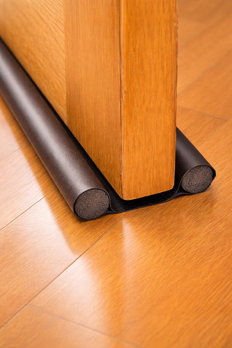 Double under door draught - double,
